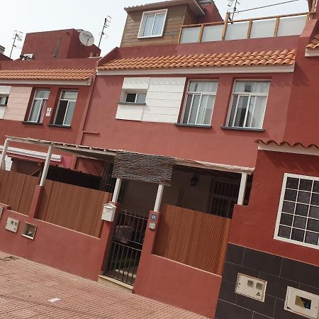 Kiki Vivienda Bed & Breakfast 산이시드로 외부 사진