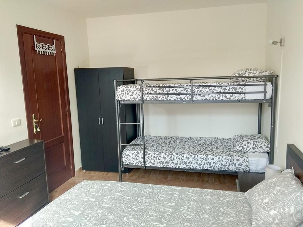 Kiki Vivienda Bed & Breakfast 산이시드로 외부 사진
