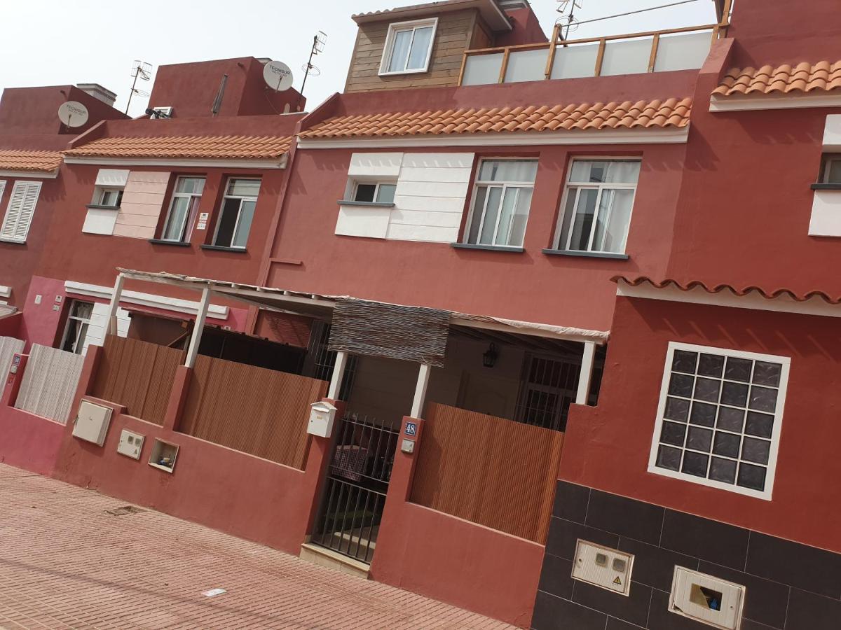 Kiki Vivienda Bed & Breakfast 산이시드로 외부 사진
